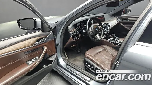 BMW 5 Series (G30) id 2718814 из Кореи 2