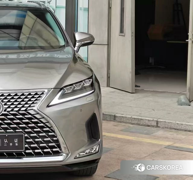 Lexus RX 2023 Серебристо-серый из Китая, фото 2