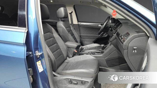 Volkswagen Tiguan Allspace 2018 Синий из Кореи, фото 2
