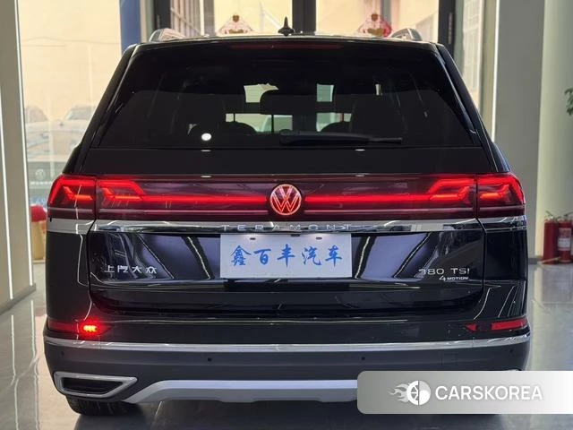 Volkswagen Tourang 2024 Черный из Китая, фото 2