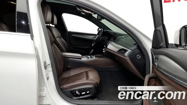 BMW 5 Series (G30) id 2391046 из Кореи 2