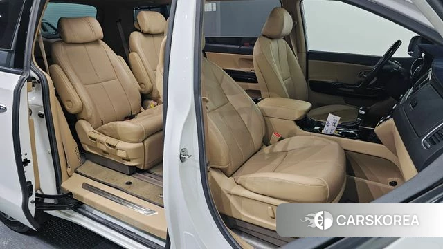 Kia The New Carnival 2018 Белый из Кореи, фото 2