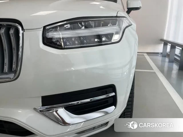 Volvo XC90 second Generation 2024 Белый из Кореи, фото 2