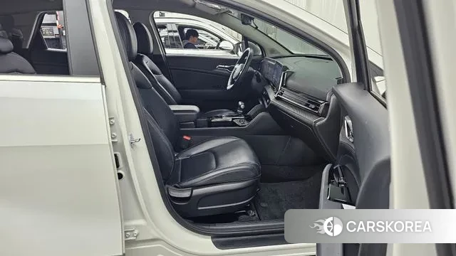 Kia Sportage 5th Generation 2022 Белый из Кореи, фото 2