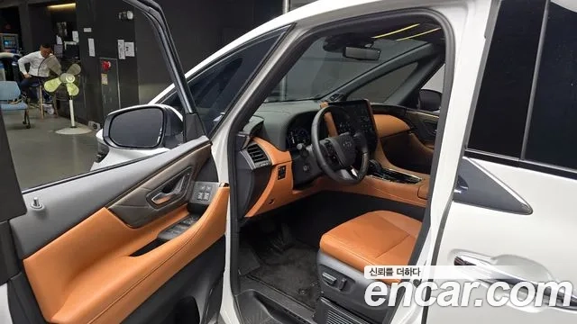 Toyota Alphard 4th Generation 2024 Белый из Кореи, фото 2