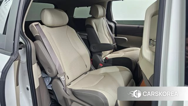 Kia The New Carnival 4th Generation 2025 Белый из Кореи, фото 2