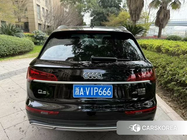 Audi Q5L 2024 Черный из Китая, фото 2