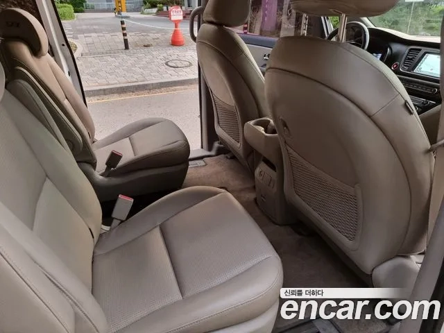 Kia The New Carnival 2018 Жемчужный цвет из Кореи, фото 2