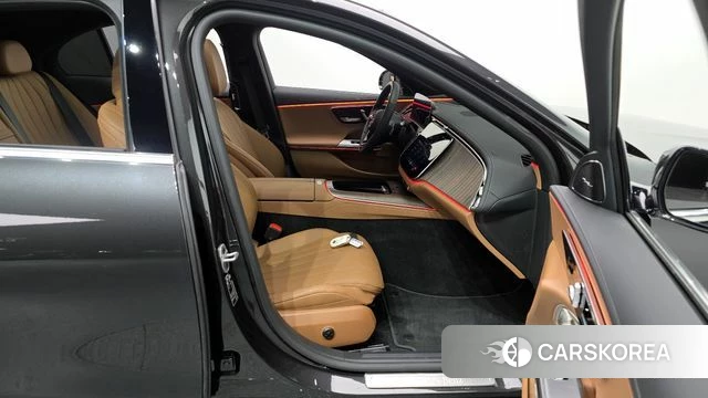 Mercedes-Benz E-Class W214 2024 Серый из Кореи, фото 2