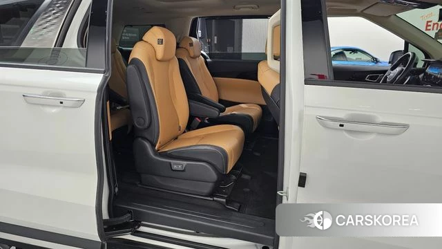 Kia Carnival 4th generation 2023 Белый из Кореи, фото 2