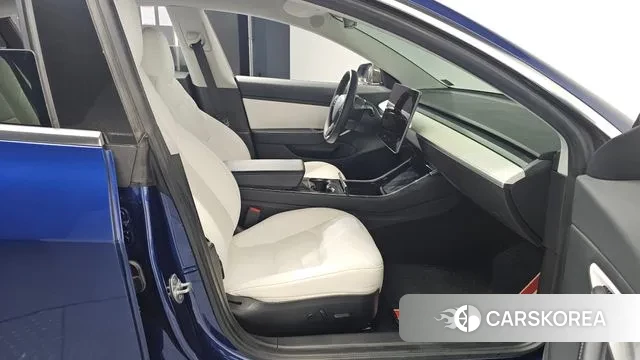 Tesla Model 3 2020 Синий из Кореи, фото 2