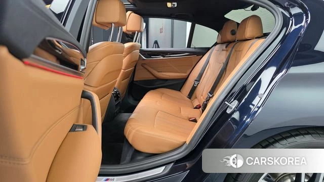 BMW 5 Series (G30) 2021 Черный из Кореи, фото 2