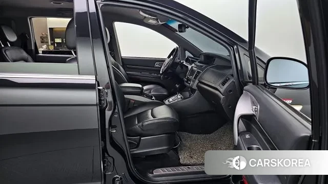 Ssangyong Korando Turismo 2018 Черный из Кореи, фото 2