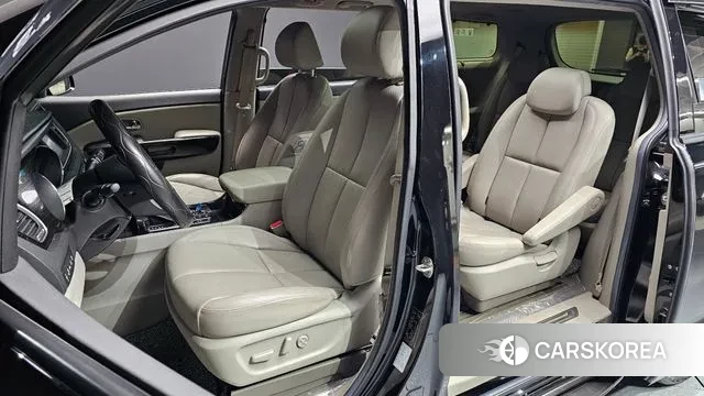 Kia The New Carnival 2019 Черный из Кореи, фото 2