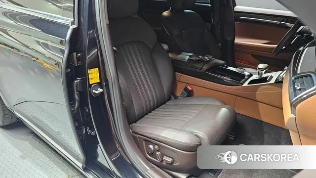 Genesis G90 2019 Черный из Кореи, фото 2