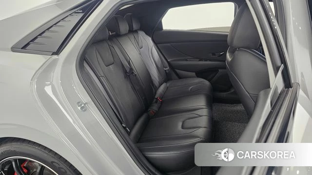 Hyundai Avante (CN7) 2021 Серебристо-серый из Кореи, фото 2