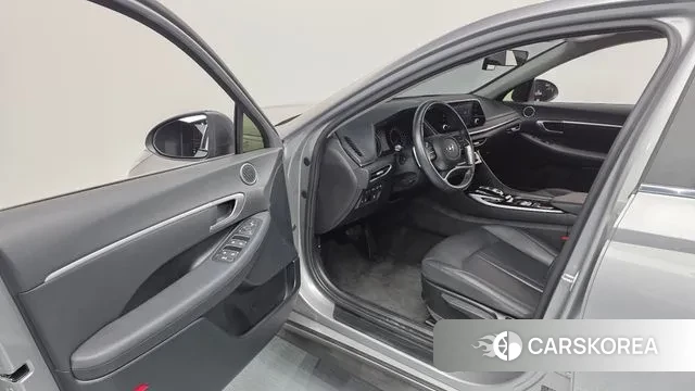 Hyundai Sonata Hybrid (DN8) 2021 Серебристо-серый из Кореи, фото 2