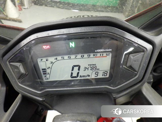 Проданный Honda CBR400R id 3999920 из Японии, фото 3