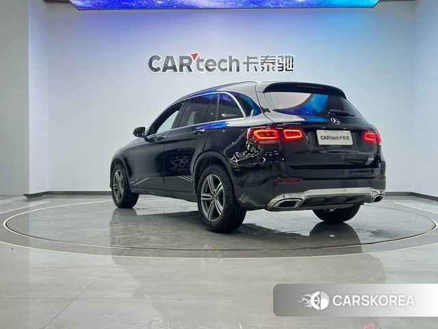 Mercedes-Benz GLC 2021 Черный из Китая, фото 2