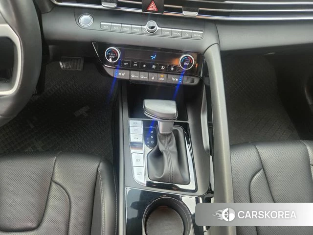 Hyundai The New Avante Hybrid (CN7) 2024 Белый из Кореи, фото 2