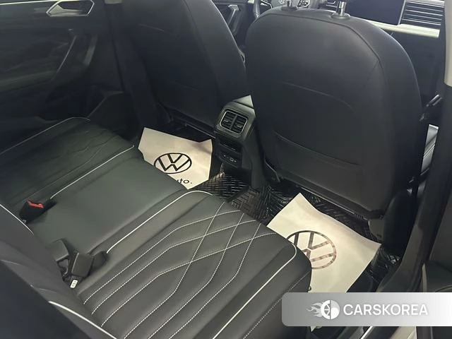Volkswagen Tiguan L 2021 Белый из Китая, фото 2