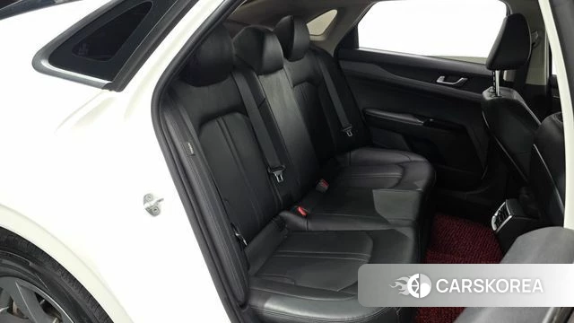 Kia K5 3rd generation 2021 Белый из Кореи, фото 2