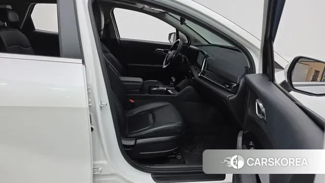 Kia Sportage 5th Generation 2022 Белый из Кореи, фото 2