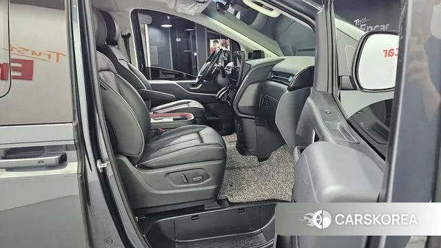 Hyundai Staria 2022 Серый из Кореи, фото 2