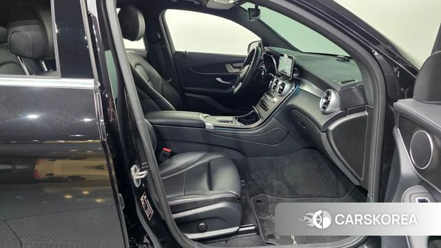 Mercedes-Benz GLC-Class X253 2022 Черный из Кореи, фото 2