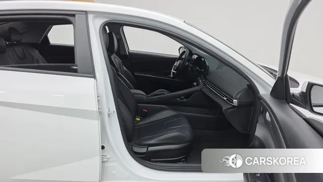 Hyundai Avante (CN7) 2023 Белый из Кореи, фото 2