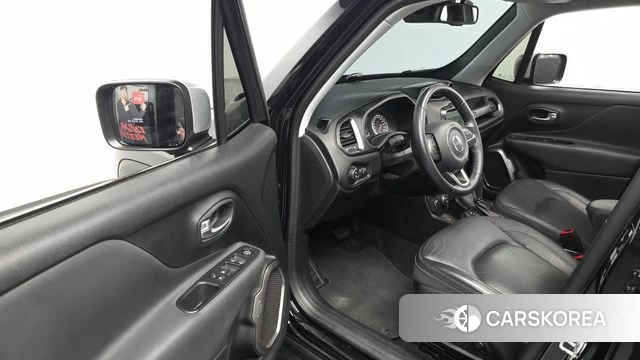 Jeep Renegade 2018 Черный из Кореи, фото 2