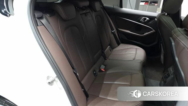 BMW 1 Series (F40) 2020 Белый из Кореи, фото 2