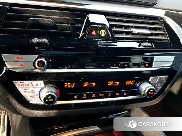 BMW 5 Series (G30) 2021 Белый из Кореи, фото 2