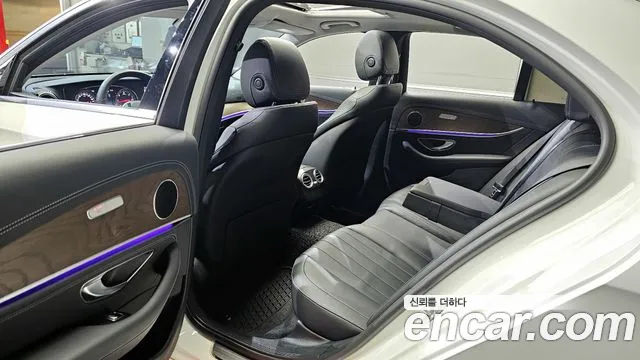 Mercedes-Benz E-Class W213 2020 Белый из Кореи, фото 2