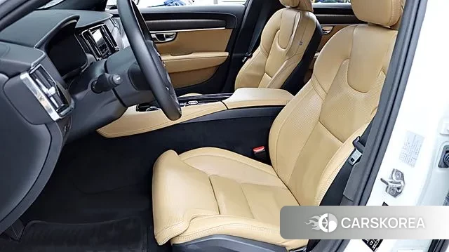 Volvo S90 2021 Белый из Кореи, фото 2