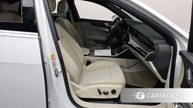 Audi A6 (C8) 2021 Белый из Кореи, фото 2