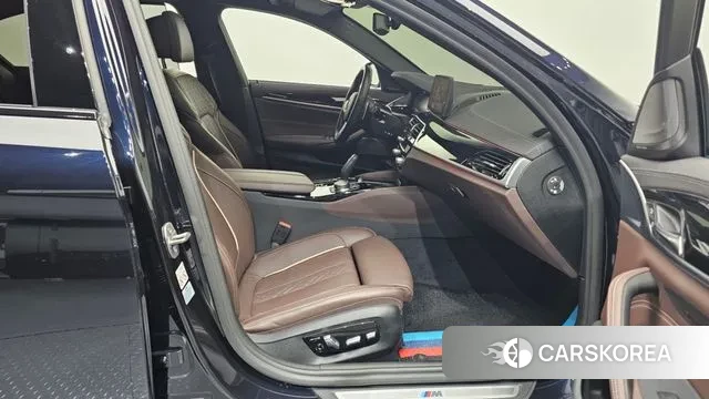 BMW 5 Series (G30) 2022 Синий из Кореи, фото 2