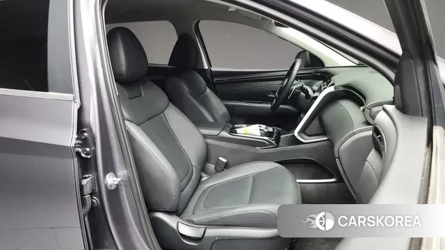 Hyundai Tucson (NX4) 2021 Серый из Кореи, фото 2