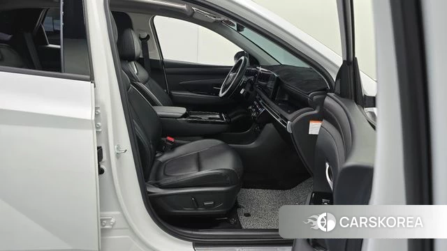 Hyundai The New Tucson Hybrid (NX4) 2024 Белый из Кореи, фото 2