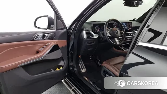 BMW X7 (G07) id 3487447 из Кореи 2