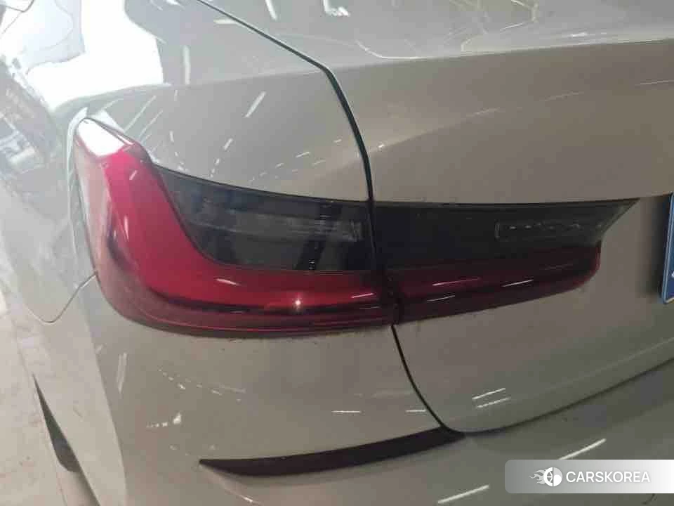 BMW 3 series 2021 Белый из Китая, фото 2