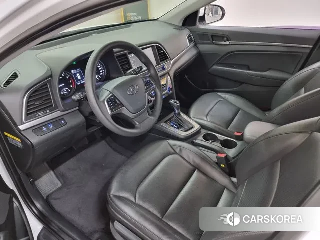 Hyundai Avante AD 2018 Белый из Кореи, фото 2