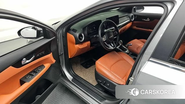 Kia The New K3 2nd generation 2021 Серый из Кореи, фото 2