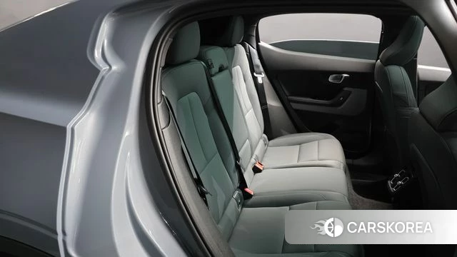 Polestar Polestar 2 2022 Цвет галактики из Кореи, фото 2
