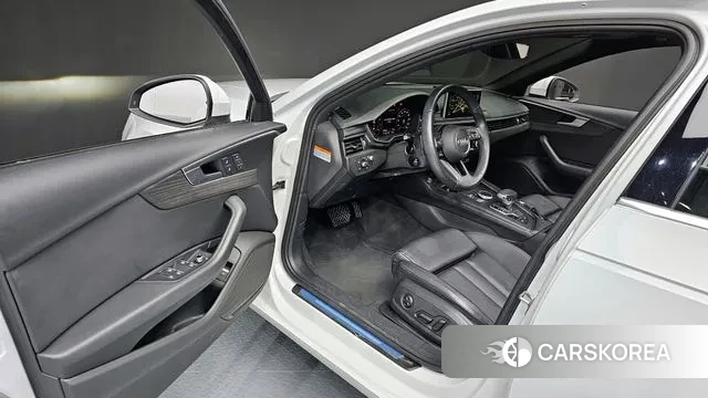 Audi A4 (B9) 2019 Белый из Кореи, фото 2