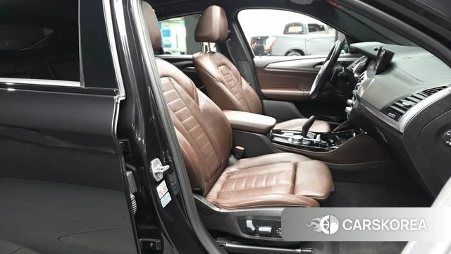 BMW X4 (G02) 2021 Черный из Кореи, фото 2
