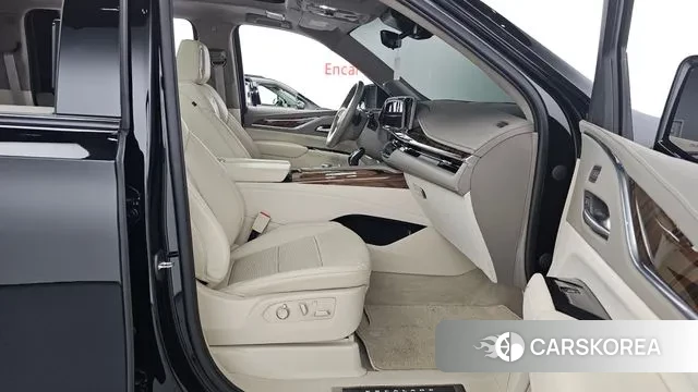 Cadillac Escalade 5th Generation 2023 Черный из Кореи, фото 2