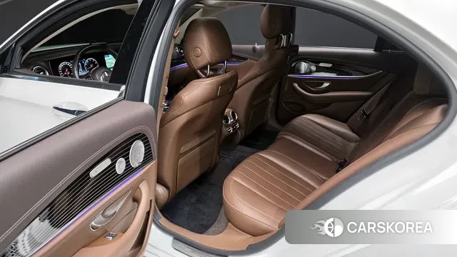 Mercedes-Benz E-Class W213 2019 Белый из Кореи, фото 2