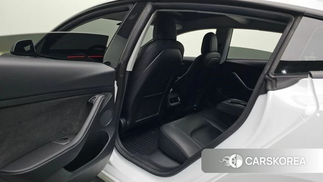 Tesla Model 3 2022 Белый из Кореи, фото 2