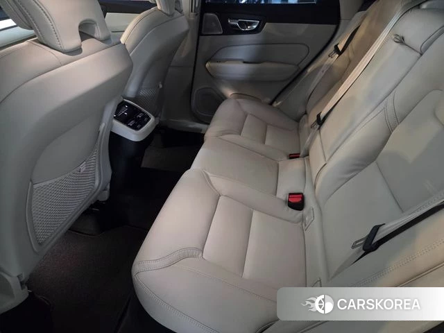 Volvo XC60 second Generation 2026 Серый из Кореи, фото 2